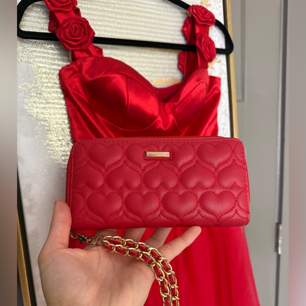 Dress & clutch! Stunning valentines silk and mesh rose heart dress and purse